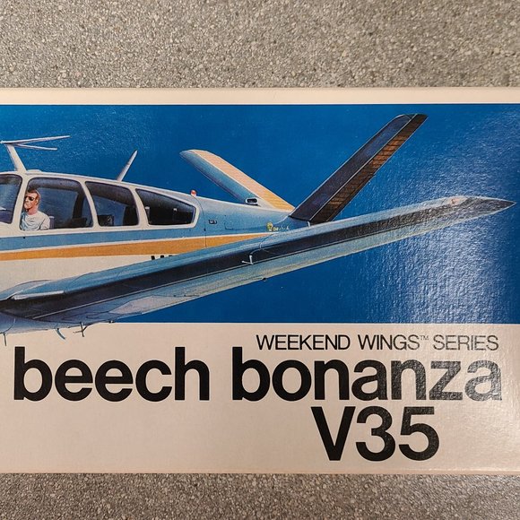 Bandai- Beech Bonanza V35 - Weekend Wings Series - Plastic Model Plane - Picture 2 of 4